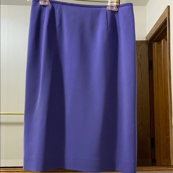 💜 Beautiful Pastel Purple Le Suit 💜 - Picture 5 of 6